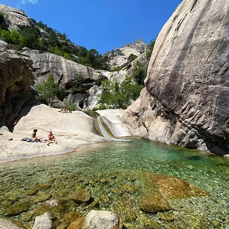 Дом отдыха With Pool, Sea View, Ste Lucie De Porto-vecchio