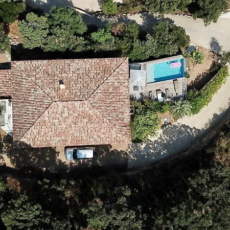 度假居 With Pool, Sea View, Ste Lucie De Porto-vecchio *